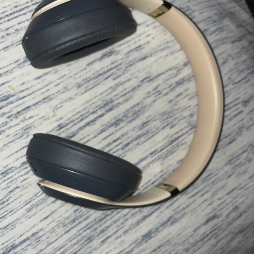 Beats Studio 3